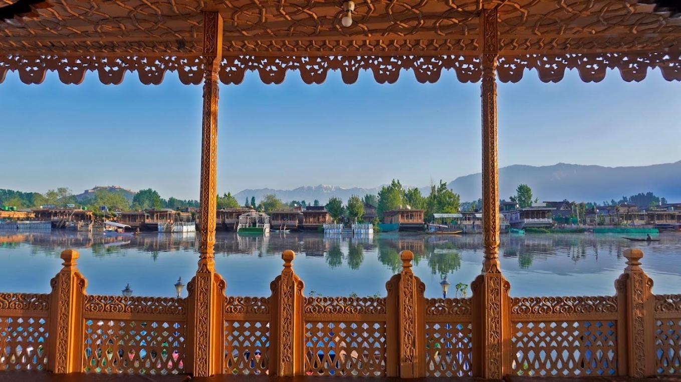 Mossess Group Of Houseboats Hotell Srīnagar Exteriör bild